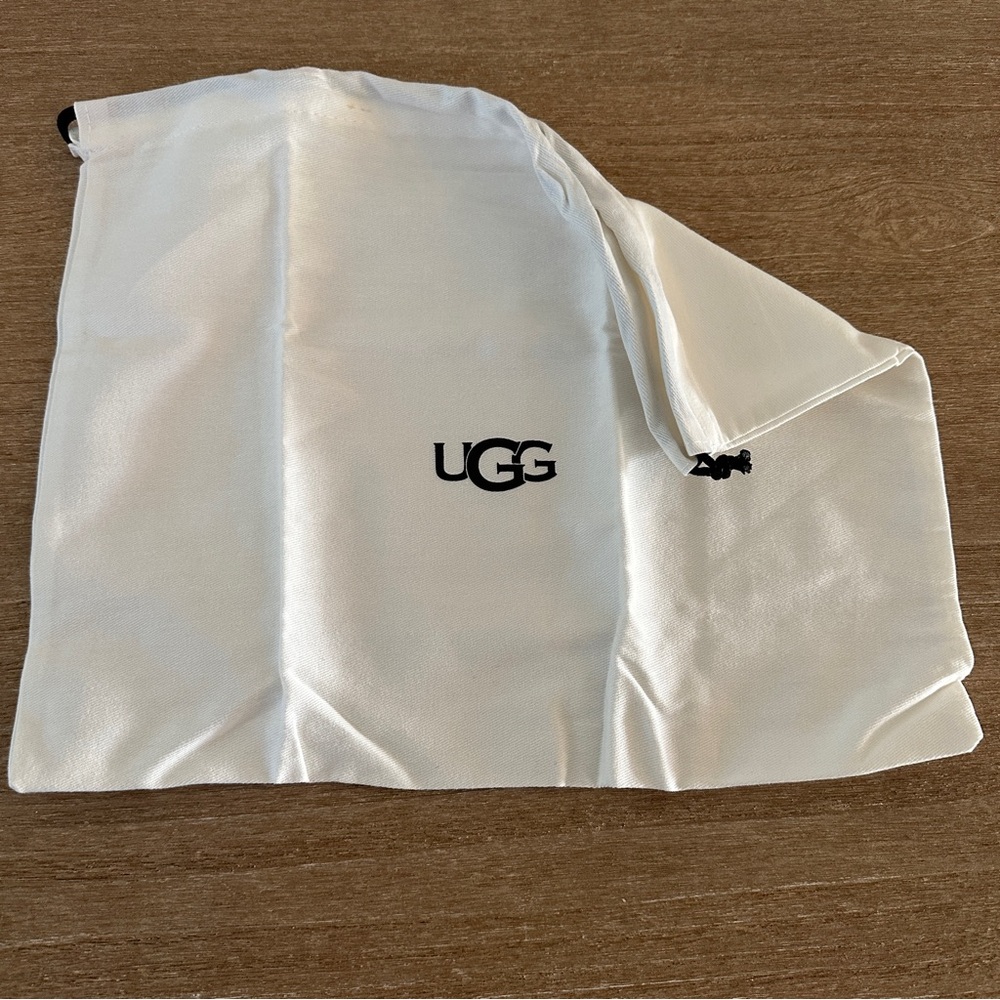 UGG Dust Bag - Picture 4 of 8